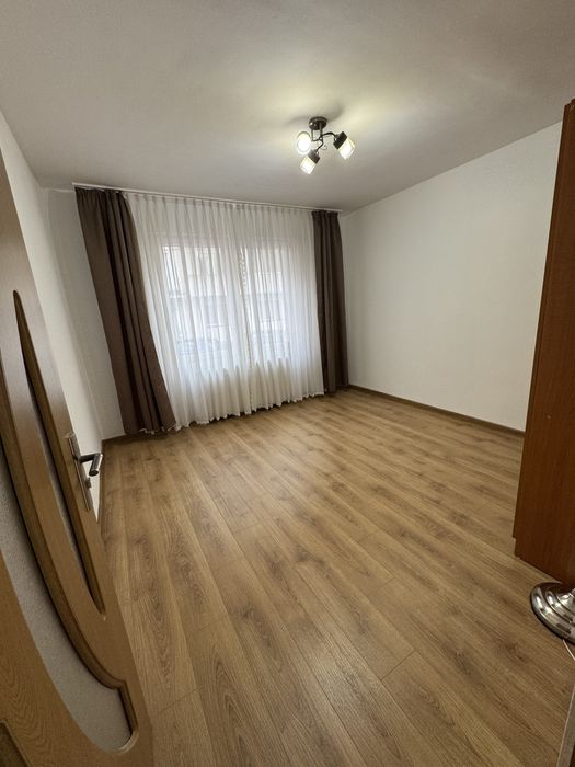 Vând garsonieră în cartierul Tudor