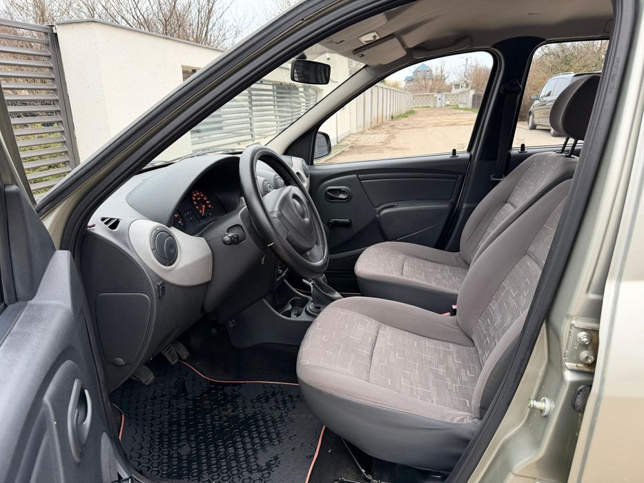 Dacia Logan  2010 unic propietar 1.4 benzina +Gpl 120 mi km