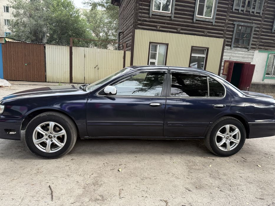 продам Nissan sefira