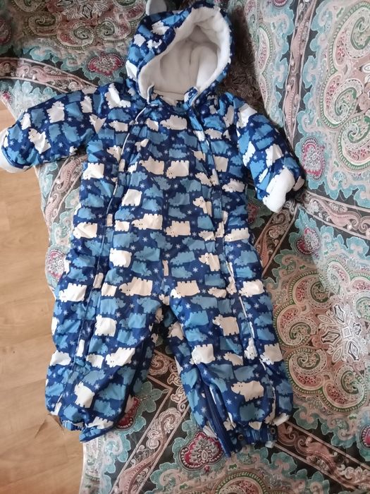 Продам комбез на весну осень