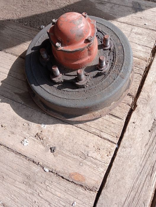 Ступицы, диски , рессоры ПТС -4