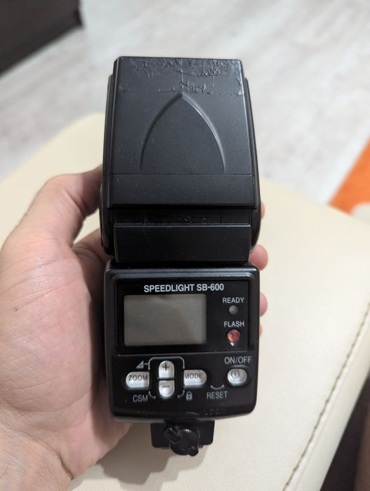 Accesorii NIKON, blitz Yongnuo, sb600, obiectiv, Sigma 17-50 f2.8