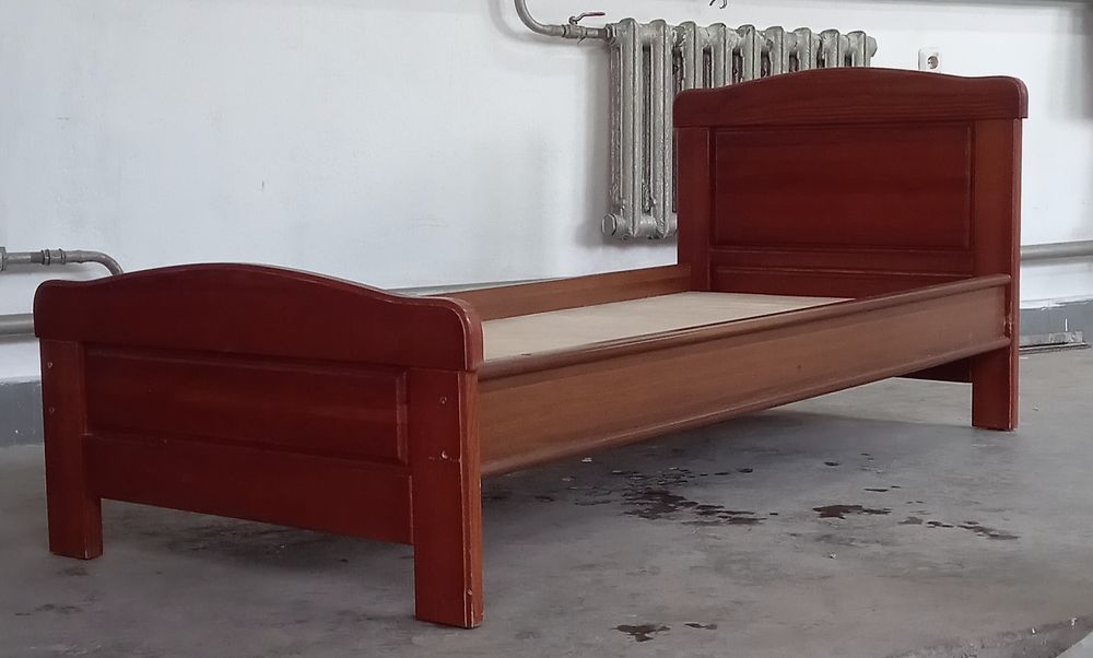 Продам кровать 80×200