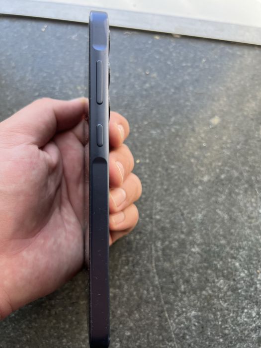 Продам Samsung A 35 5G память 8/128