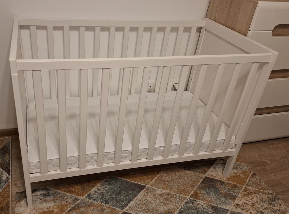 Patut Ikea cu saltea cocos