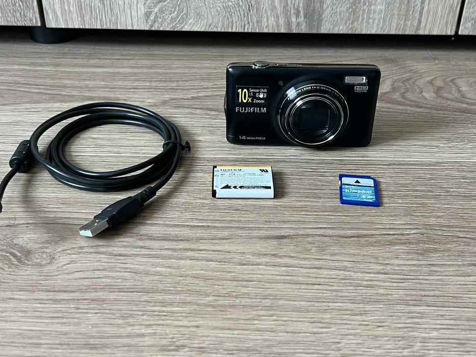 Aparat foto digital camera Fujifilm 14MP printeaza data/ora statii itp