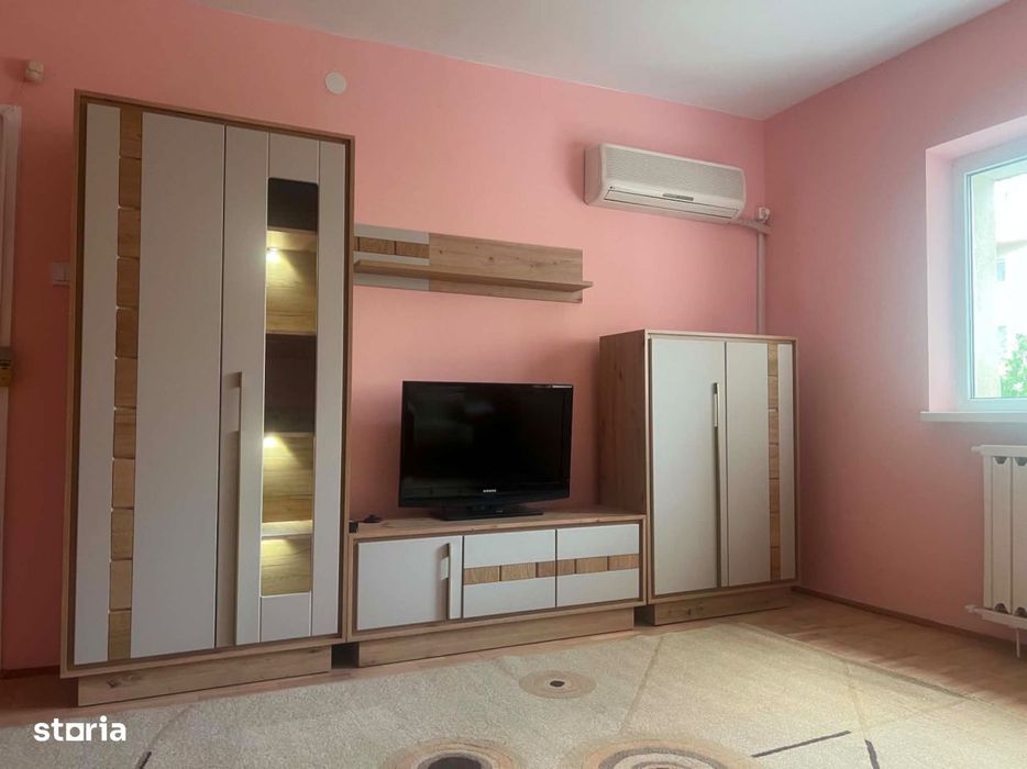 4 camere| Vitan| etaj 4/8| pet friendly| parcare| aproape de metrou.