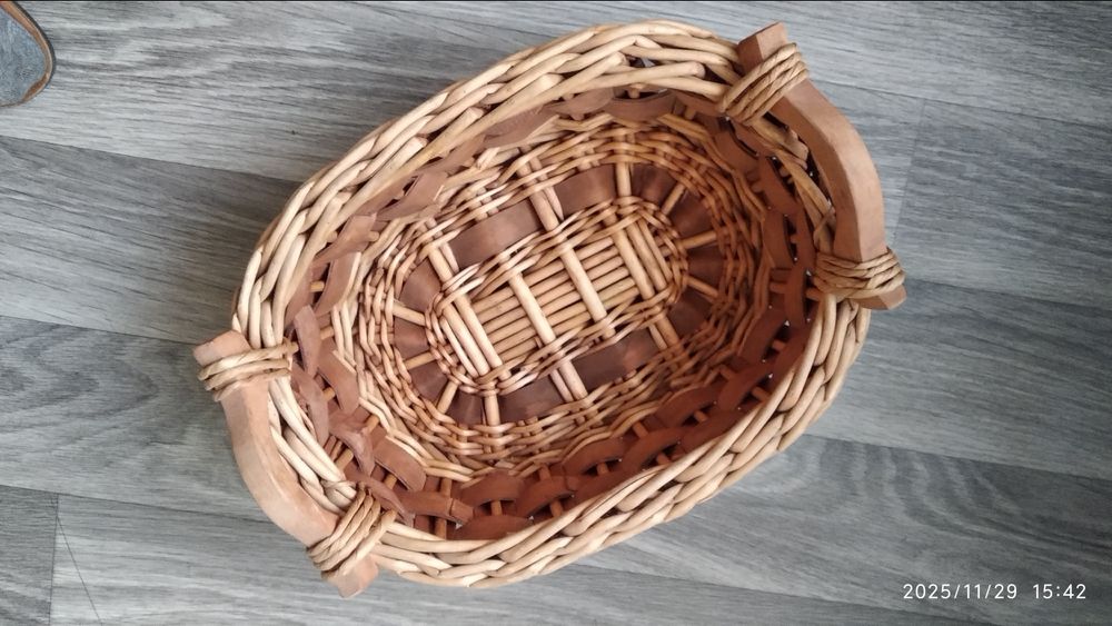 Продам корзину. Район Сейфуллина Макатаева.