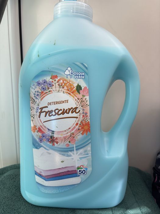 Detergent lichid rufe