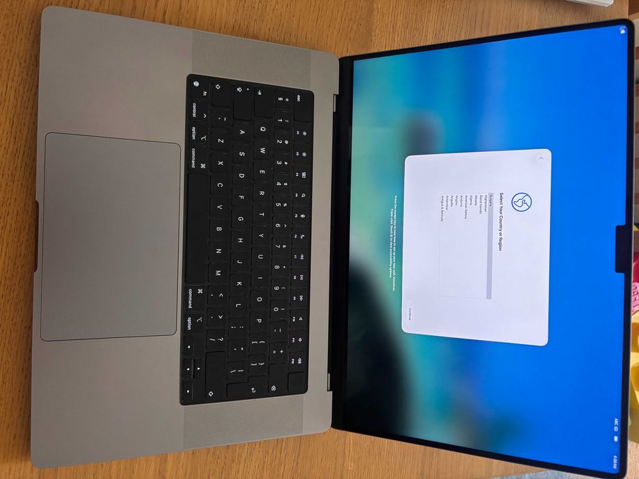 Macbook Pro M1 16inch 32gb ram 1tb ssd