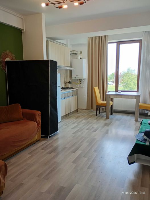 Închiriez apartament 3 camere Mamaia Nord , 380 lei