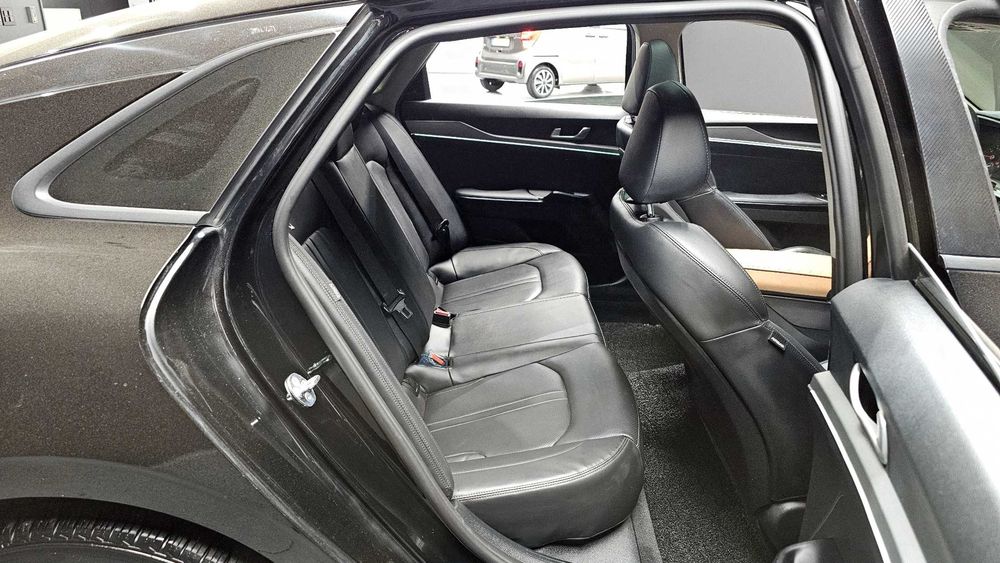 Kia K5 2.0Lpi Standard autogeorge.com