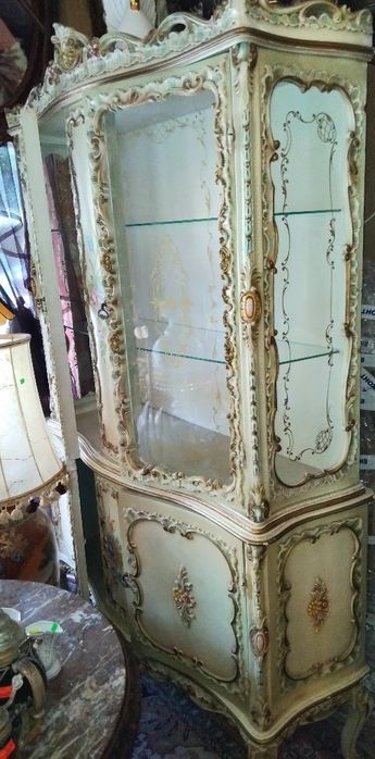 4 венециански барокови витрини