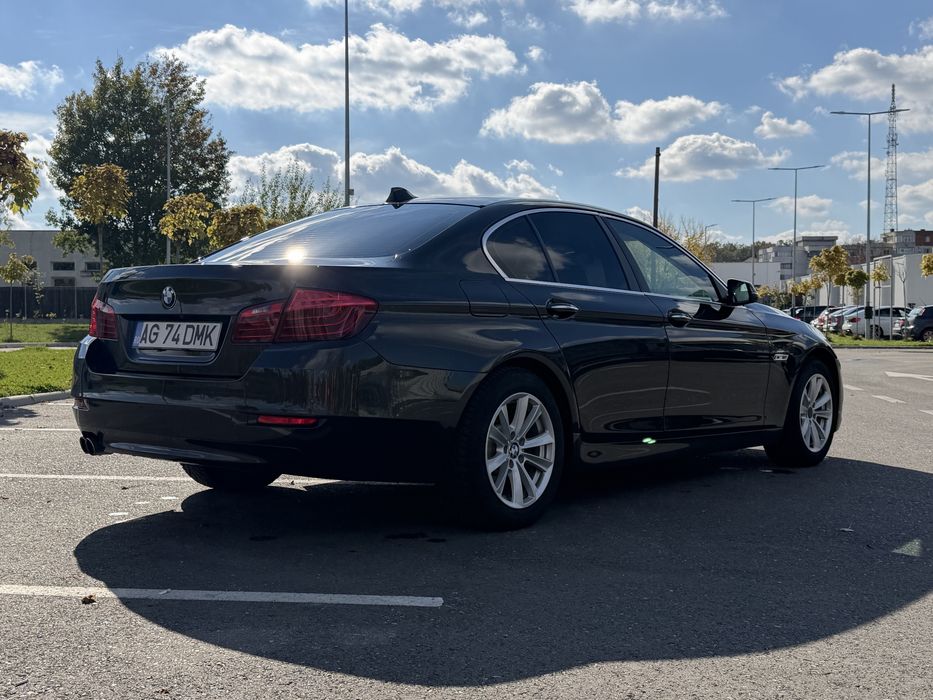 BMW Seria 5 2015 — imagine 2