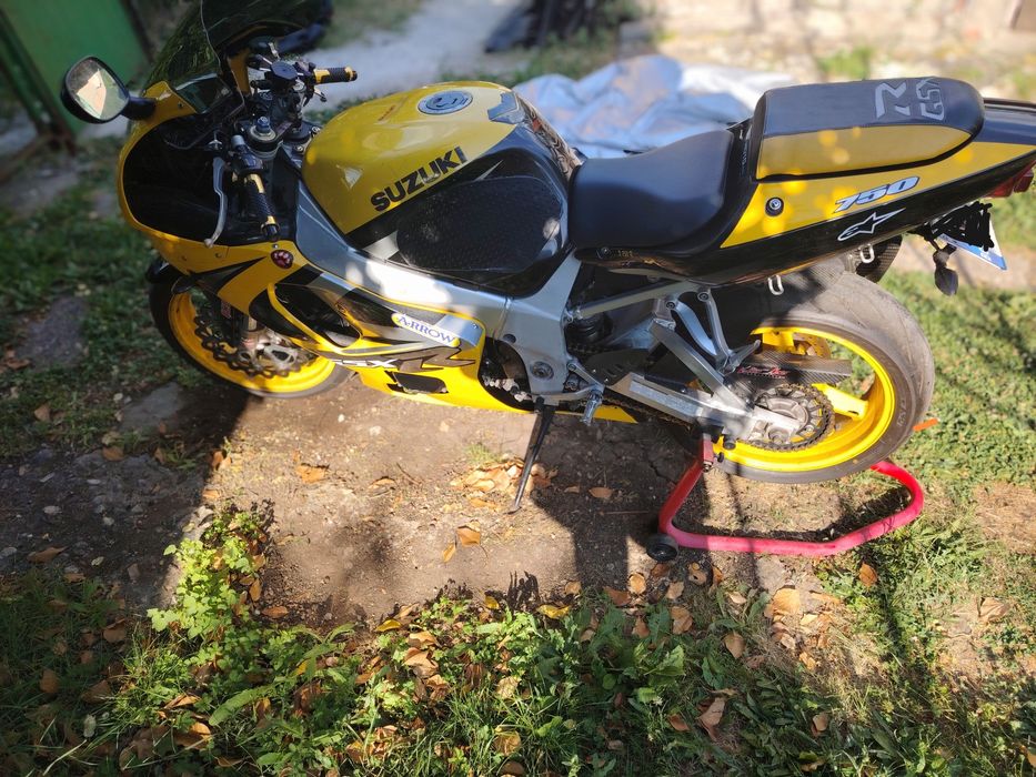 Suzuki gsxr k2 750