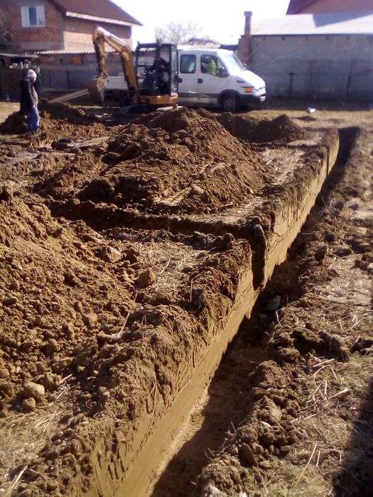 Vând casa Ștefănești Zavoi str Teilor