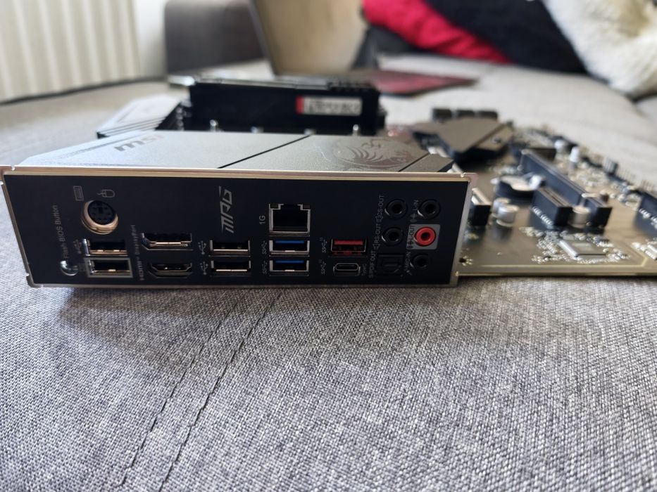 Kit Gaming Ryzen 5 5500 6c 16GB DDR4 Cl16 MSI B550 Nvme 500GB