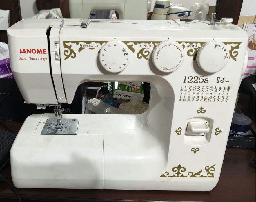 Швейная машина janome 1225