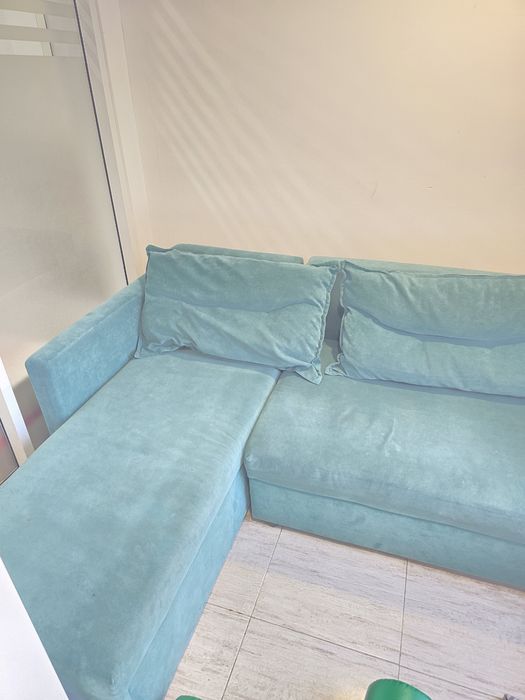 Продам диван угловой