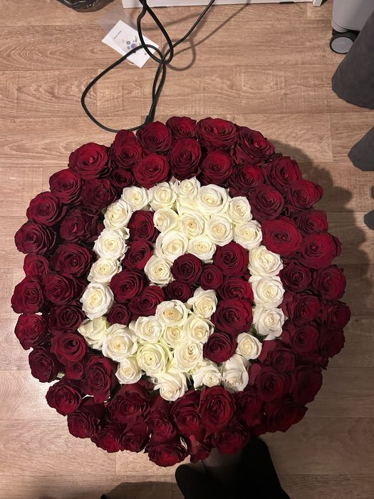 Цветы свежие …………