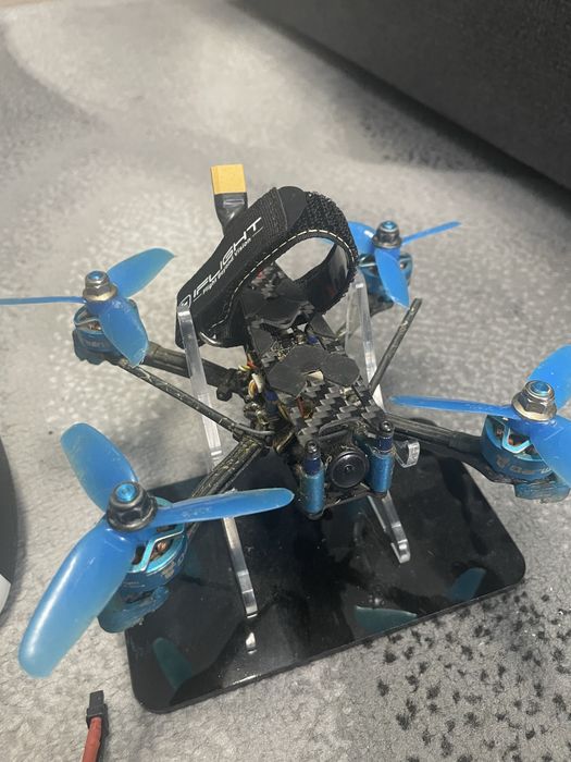 Drona Darwin79 FPV 4S 3.5”