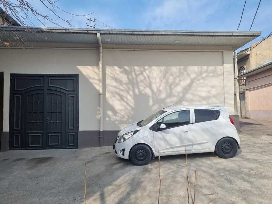 Олмазор тумани Сагбон якинида файзли ховли сотилади. NR494/86