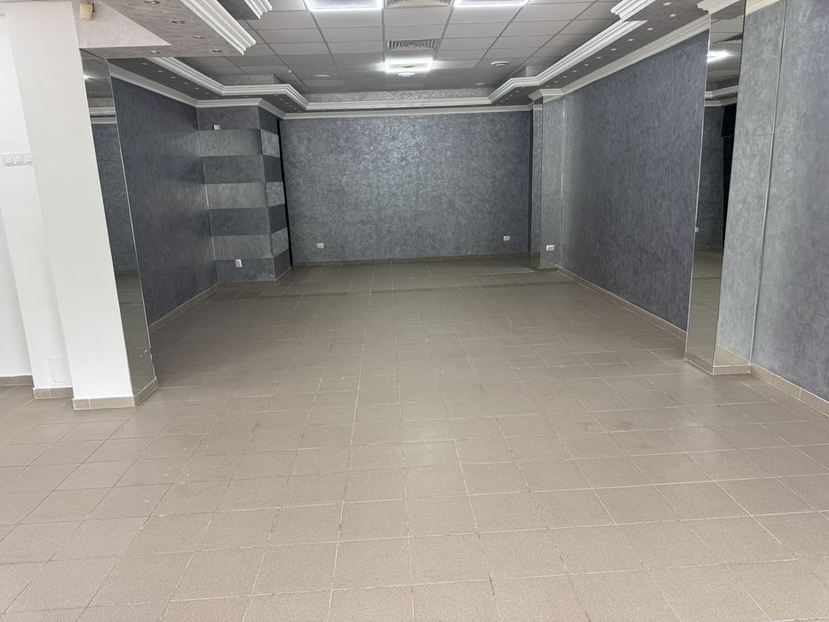 Spațiu comercial de închiriat