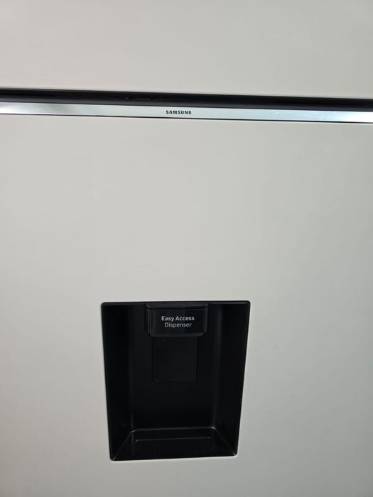 Продам холодильник samsung, торг есть