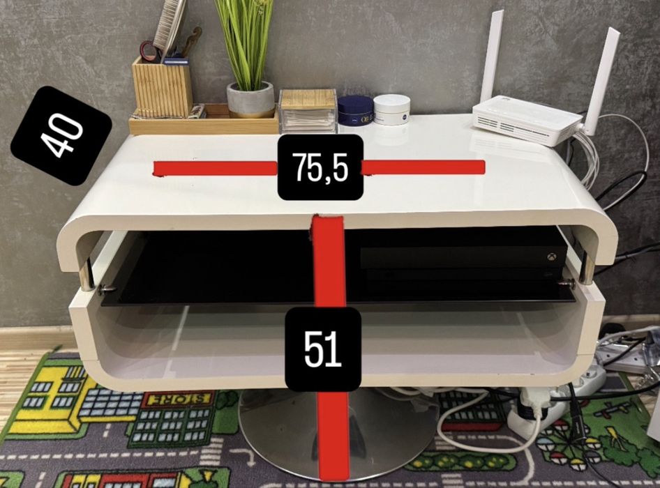 TV Шкаф от MDF. Бял