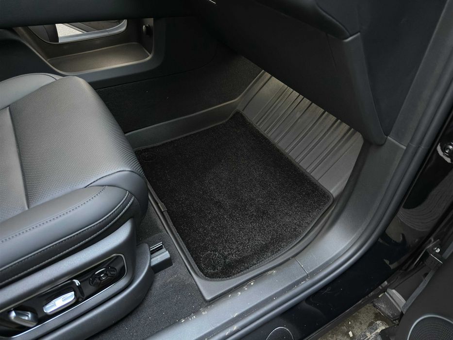 Полики 
Lixiang L7