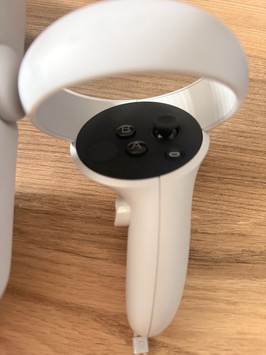 Meta Oculus Quest 2 256GB + 2 контролера и KIWI Design ремък
