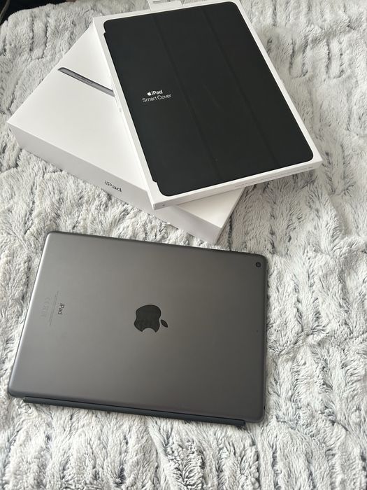 Чехол на iPad с коробкой