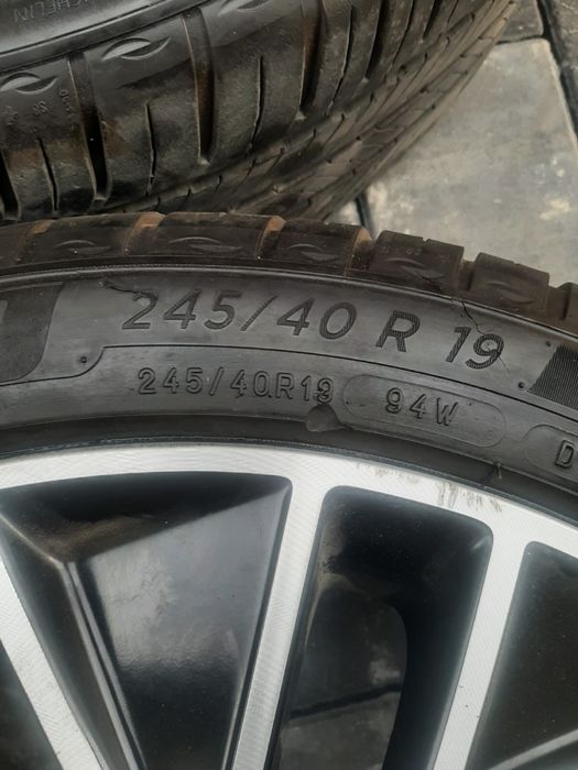 Диски с шинами 245/40/19