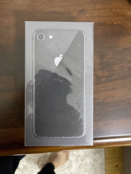 IPHONE 8 Абсолютно новый