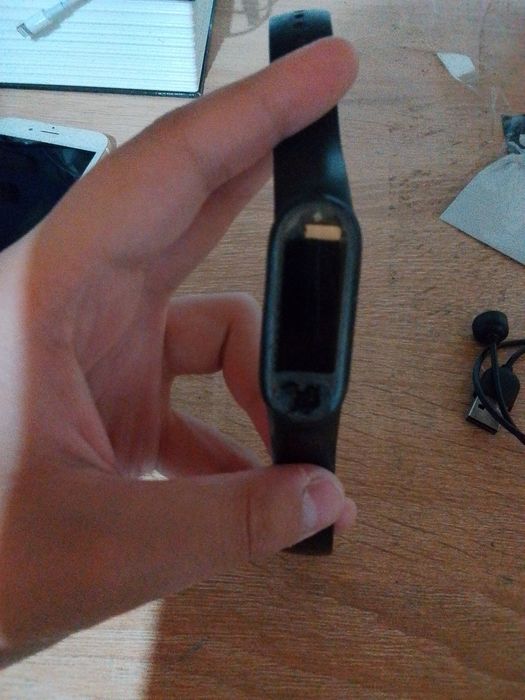 Продам фитнес часы Mi Smart Band 5
