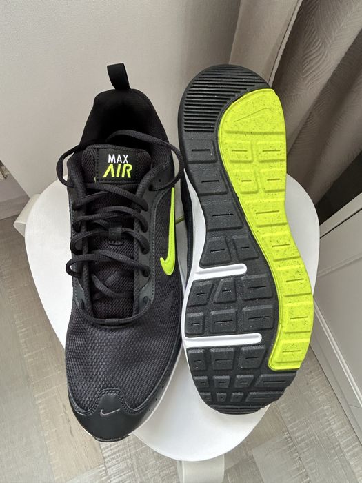 Nike Air Max AP нови