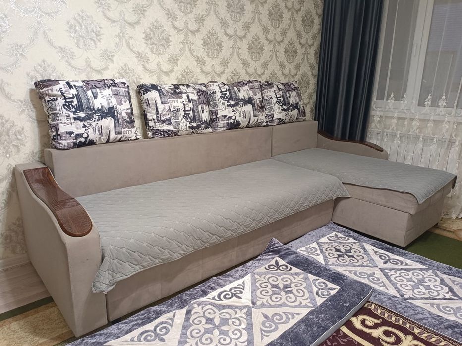 Продам уголок диван