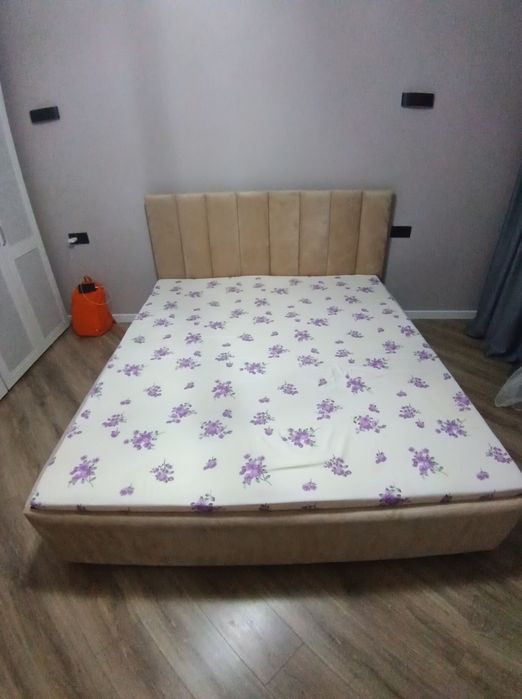 Кровать двухспальная