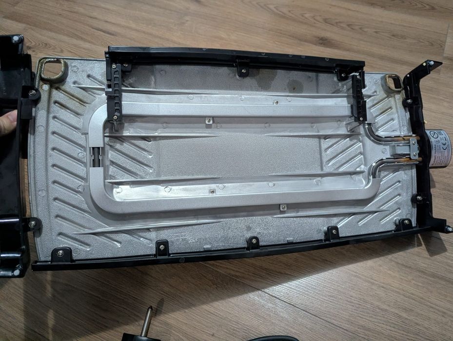 Gratar electric  Russell Hobbs cu plita MaxiCook