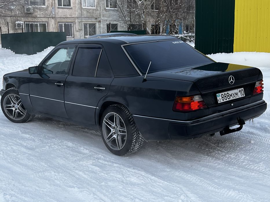 Mercedes Benz W124