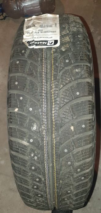 Шины новые шипованные
