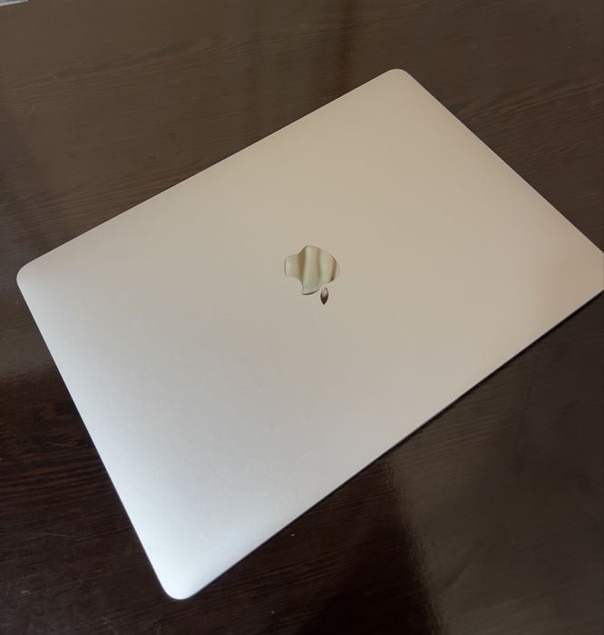 Apple Macbook Pro M1