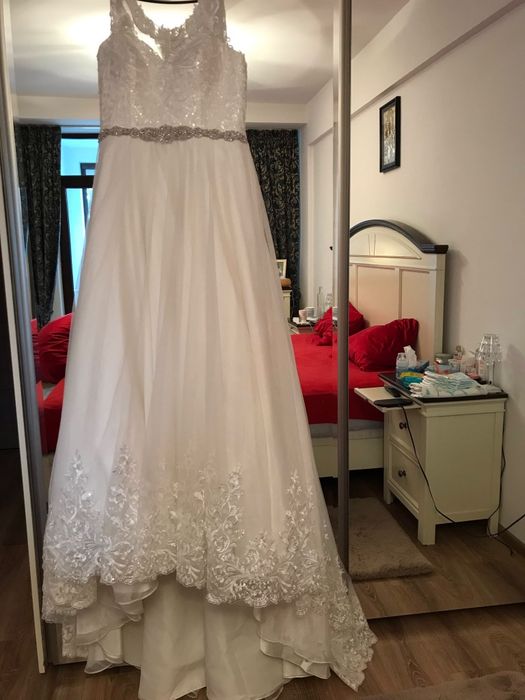 Vând rochie de Mireasă NOUĂ.