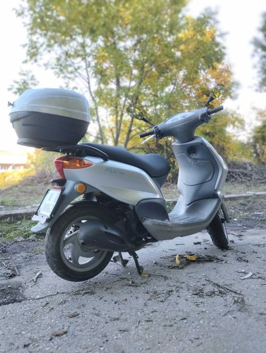 Скутер piaggio fly 125