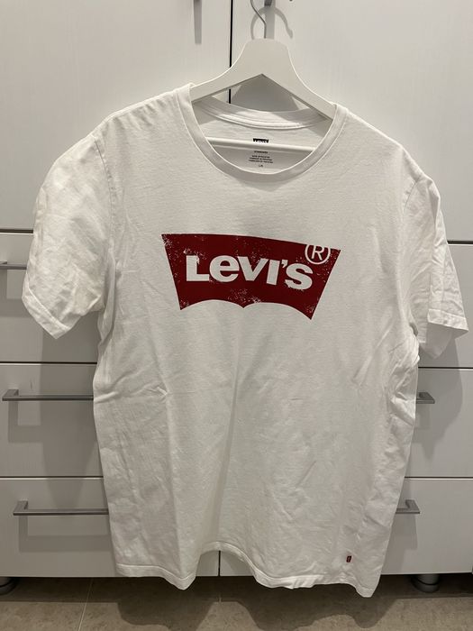 Tricou Levis aproape nou
