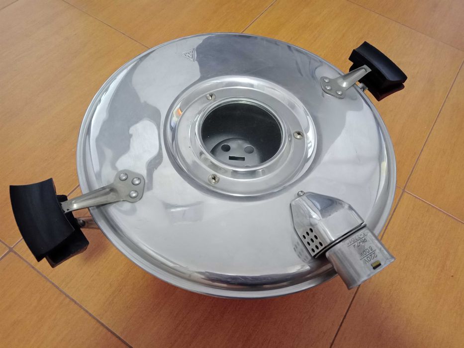 Електрическа тенджера, вижда се - отлична.