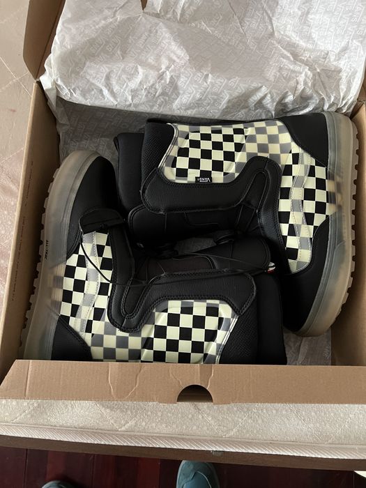 Ботинки для сноуборда Vans