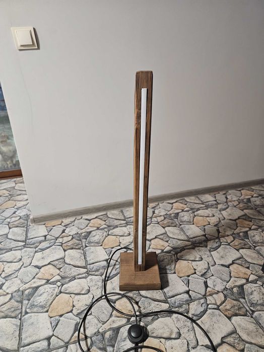 Настолна лампа с лед лента