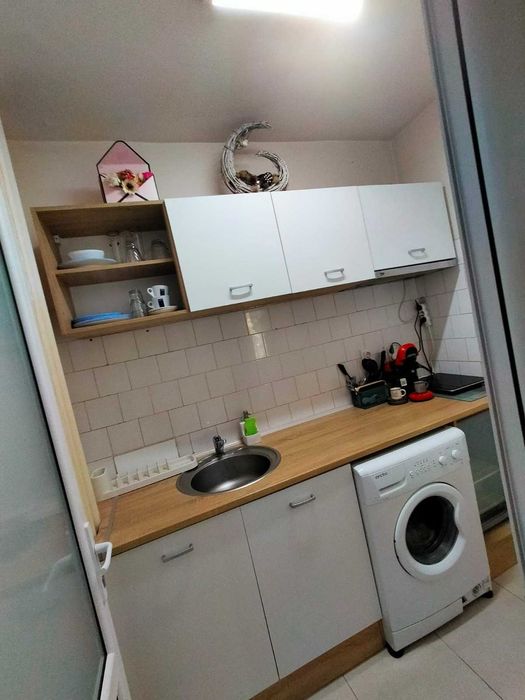 Vand garsoniera Circumvalatiunii 5minute de Iulius mall/gymone 68000