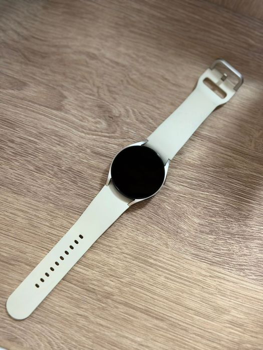 Продам Samsung Galaxy Watch 6